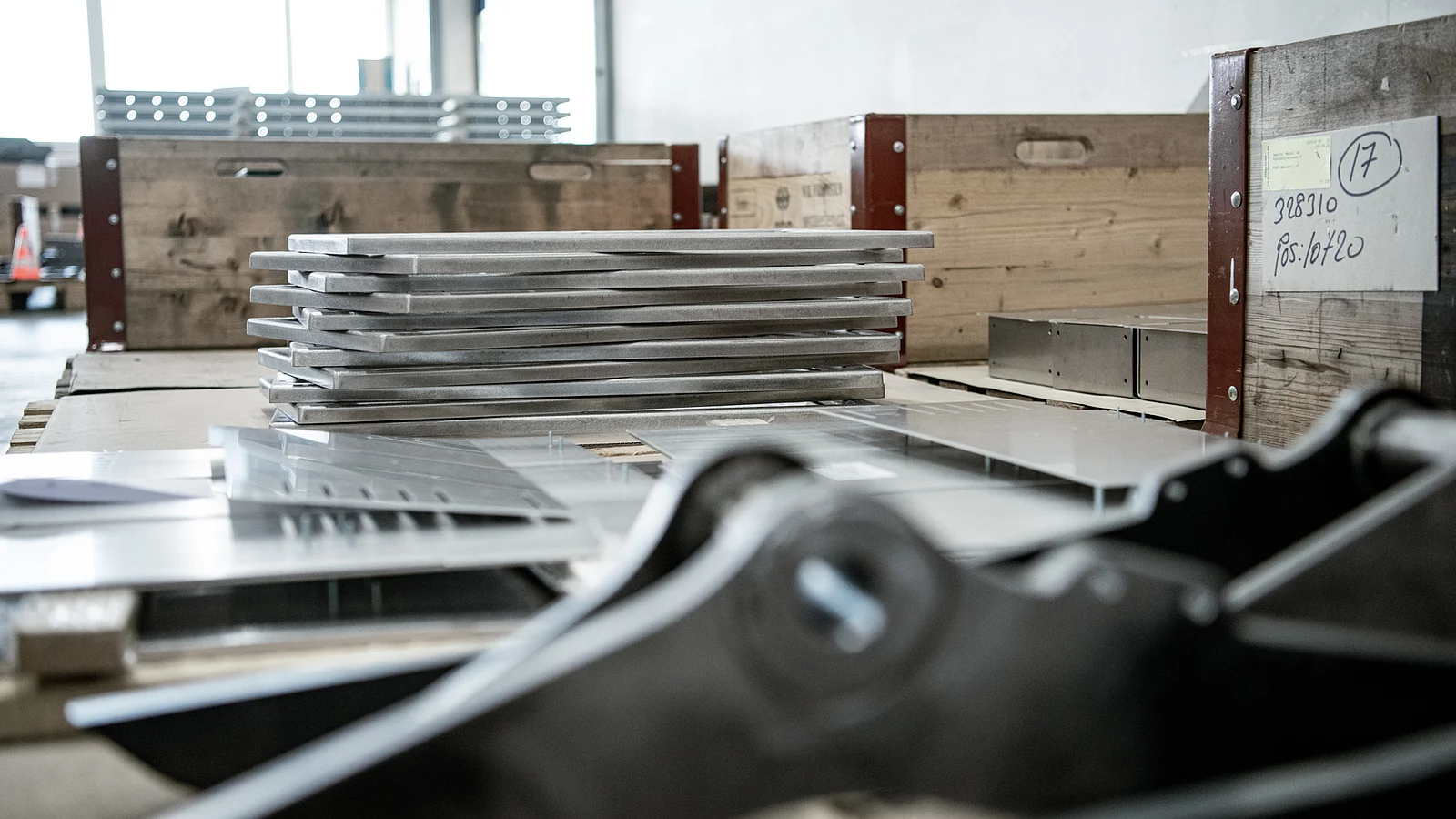 Warenausgabe Komponentenbauteile zweifel metall ag Schweiz 